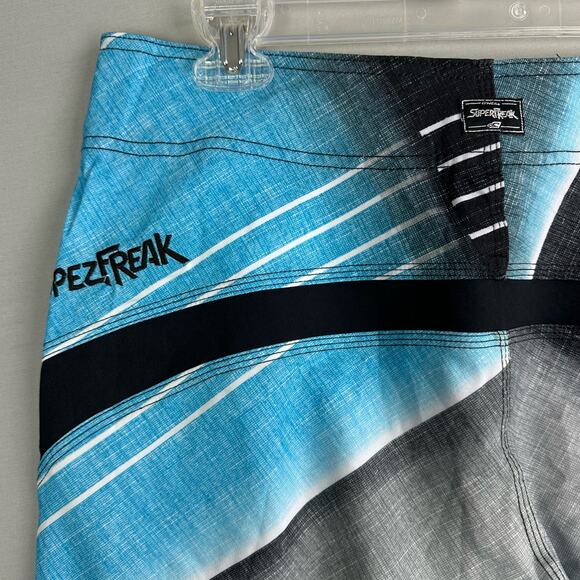 O’Neill Men’s 30 Lopez Freak Board Shorts - Picture 8 of 9